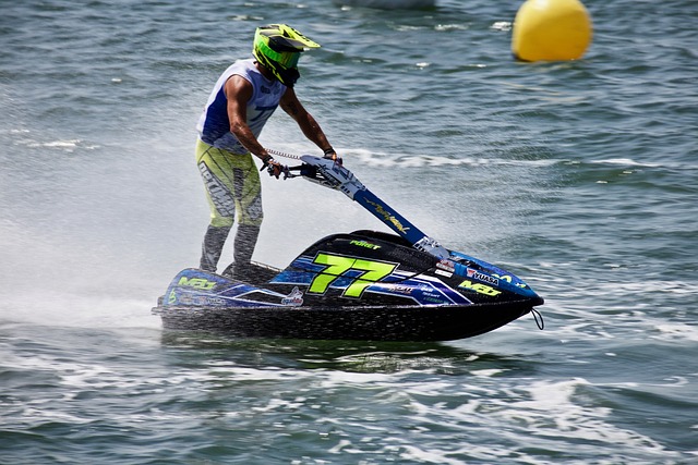 惊险一幕！新州女观众赛场遭自行车手“冲撞”，重伤入院.